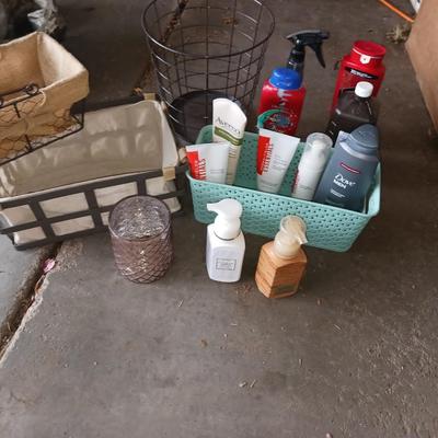 TOILETRIES AND CLOTH LINED BASKETS