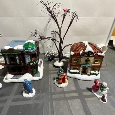Wee Craft Christmas Village, Police Station