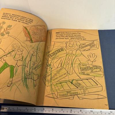 Vintage Coloring Contest
