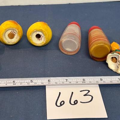 Vintage Shaker Lot