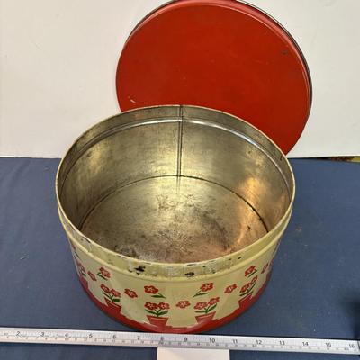 Vintage Cookie Tin