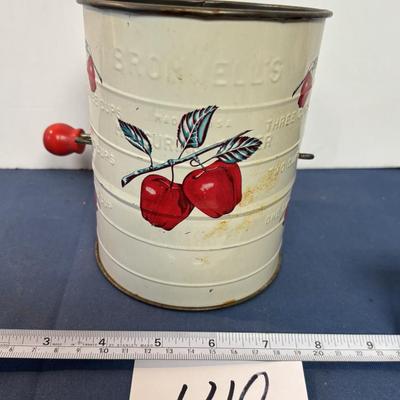 Vintage Sifter
