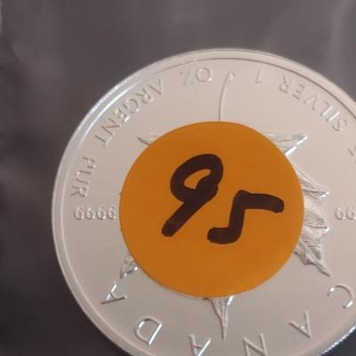 2012 Elizabeth II Canadian $5 Silver 1oz Coin (#95)