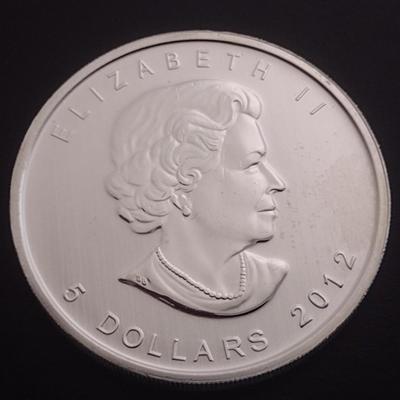 2012 Elizabeth II Canadian $5 Silver 1oz Coin (#97)
