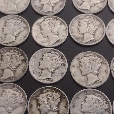 Set of 30 1940's U.S. Mercury Head Silver Dimes Circulated (#103)