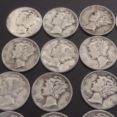 Set of 30 1940's U.S. Mercury Head Silver Dimes Circulated (#103)