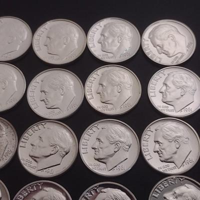 Set of 25 1960's U.S. Roosevelt Head Silver Dimes AU (#105)