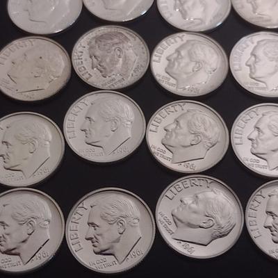 Set of 25 1960's U.S. Roosevelt Head Silver Dimes AU (#105)