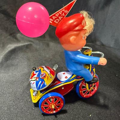 Vintage Celluloid wind-up toys