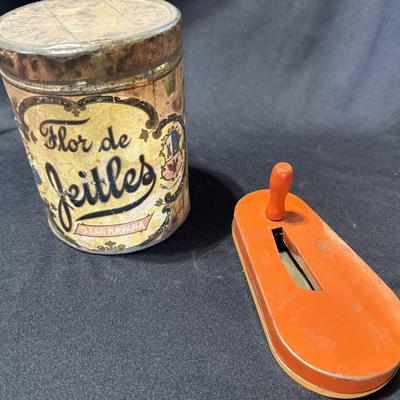 Vintage Flor de jeitles Can, Halloween Noise Maker