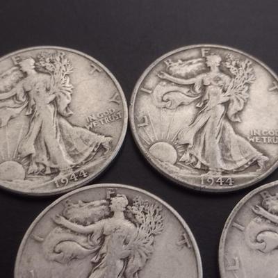 Set of 5 1940's U.S. Mint Walking Liberty Silver Half-Dollars Circulated (#124)