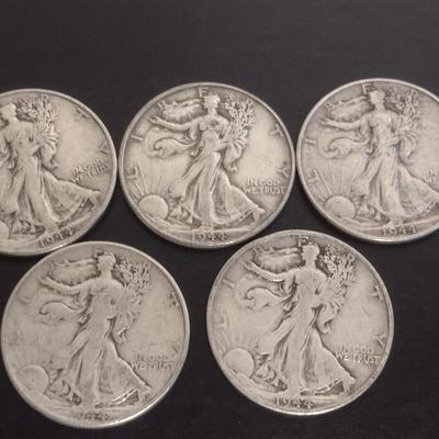 Set of 5 1940's U.S. Mint Walking Liberty Silver Half-Dollars Circulated (#124)