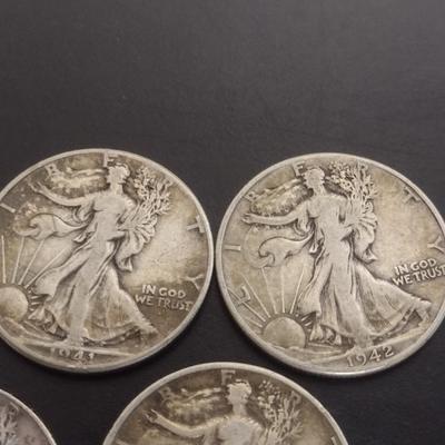 Set of 7 1940's U.S. Mint Walking Liberty Silver Half-Dollars Circulated (#127)
