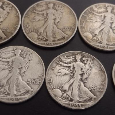 Set of 7 1940's U.S. Mint Walking Liberty Silver Half-Dollars Circulated (#127)