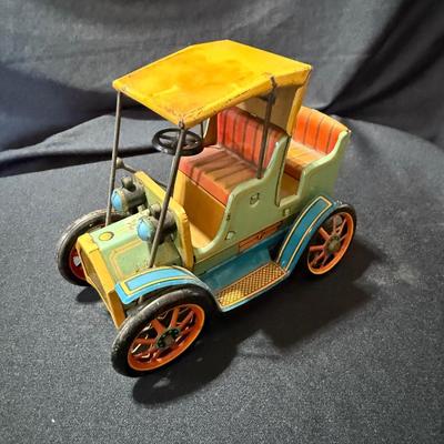 Vintage Tin LithoToy Car, made in Japan