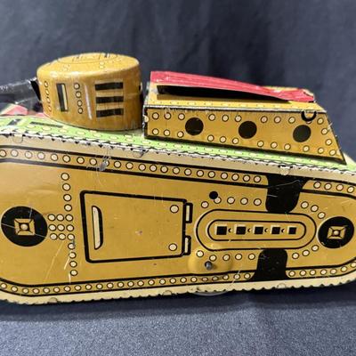Vintage Marx tin litho toy tank