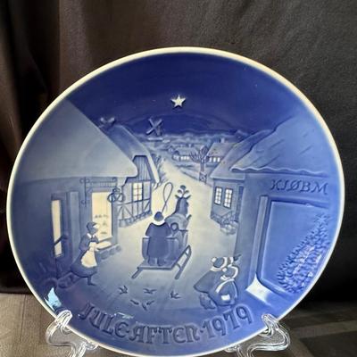 Vintage Bing & Grondahl Christmas Plates