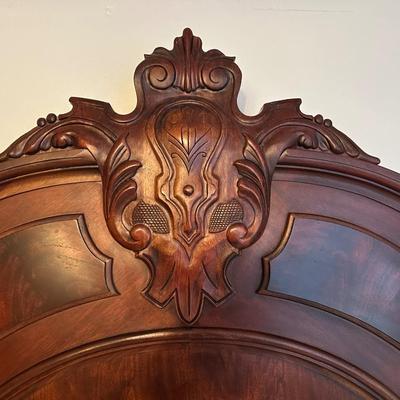 Henredon Carlyle King Mahogany Bed