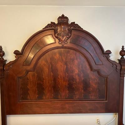Henredon Carlyle King Mahogany Bed
