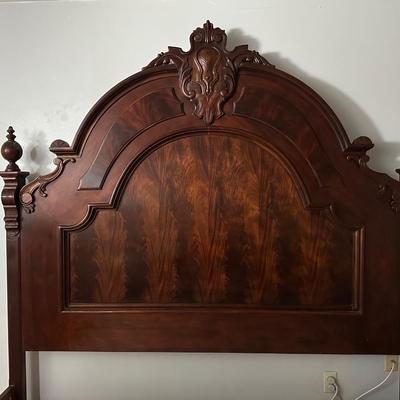 Henredon Carlyle King Mahogany Bed
