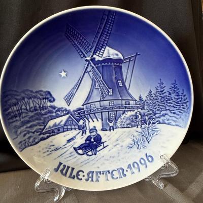 Vintage Bing & Grondahl Christmas Plates