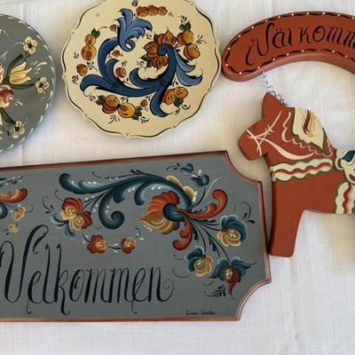 Norwegian Rosemaling signs