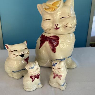 Vintage Shawnee Puss n Boots grouping
