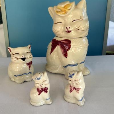 Vintage Shawnee Puss n Boots grouping