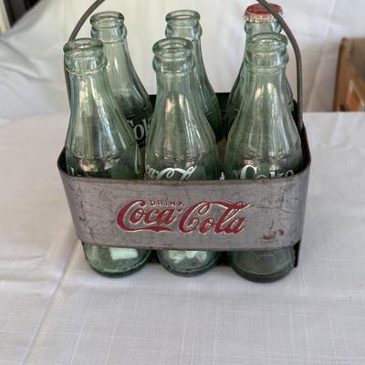Vintage 6pk carrier w/Coca Cola bottles