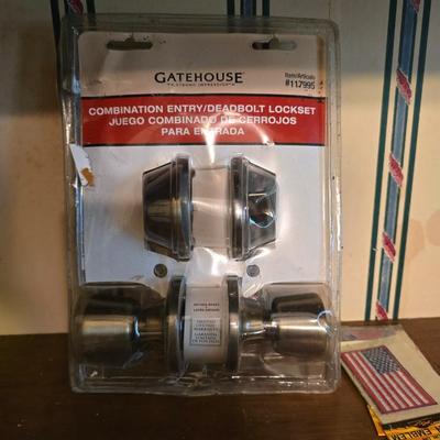 Lock set