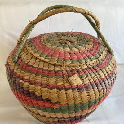Native American coiled basket with lid/handle