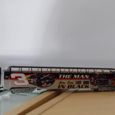 Hawthorne Village Dale Earnhardt Sr. HO Train Set