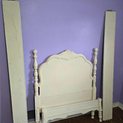Vintage bed
