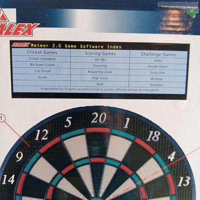 ELECTRONIC DARTBOARD AND A CAT CAP