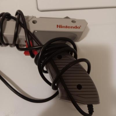 1985 NINTENDO ZAPPER AND VINTAGE METAL TOY CARS