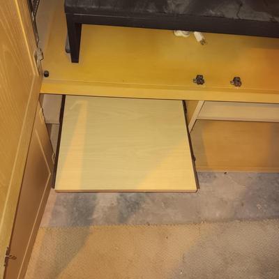 3 PIECE SHELVING UNIT