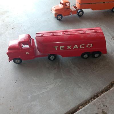 VINTAGE BUDDY L 23" LONG TEXACO TANKER TRUCK TOY