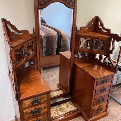 Antique Vanity Dresser With Mirror