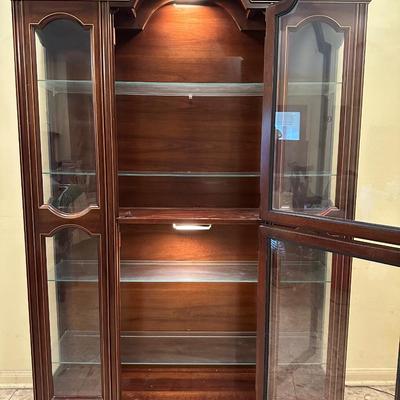 Jasper Mahogany China / Display Cabinet