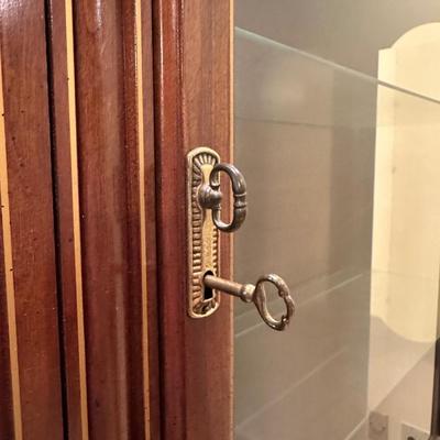 Jasper Mahogany China / Display Cabinet