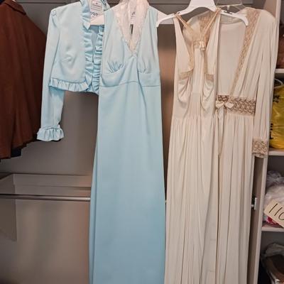 VINTAGE NEGLIGEES