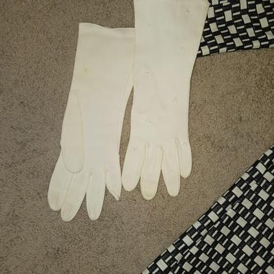 LADIES MR Z DRESS COAT, AFTER FIVE CLUTCH PURSE AND DRESS GLOVES