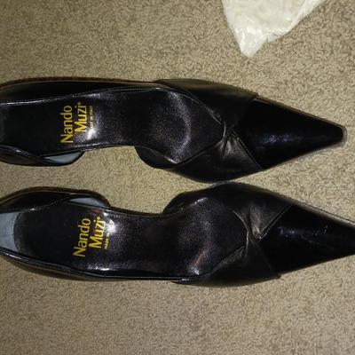 NANDO MUZI DRESS SHOES MADE IN ITALY (7), PURSE BY VICTORIA LEATHER CO AND A CLUTCH PURSE