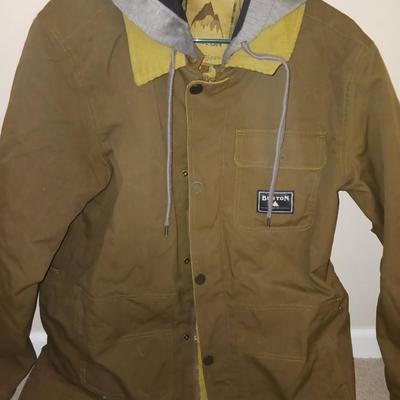 BURTON SKI JACKET (L) AND 686 SKI PANTS (XL)