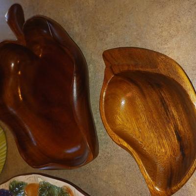 HOT PLATES, SERVING DISHES AND WAX WARMER