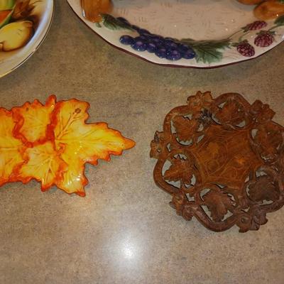 HOT PLATES, SERVING DISHES AND WAX WARMER