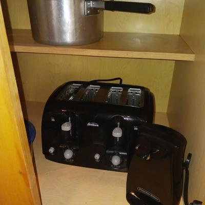 PRESSURE COOKER, 4 SLICE TOASTER & ELECTRIC CAN OPENER