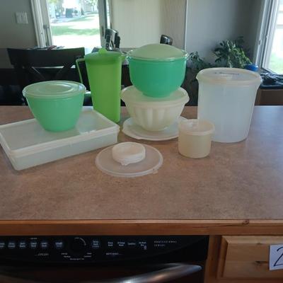 TUPPERWARE FOOD STORAGE CONTAINERS