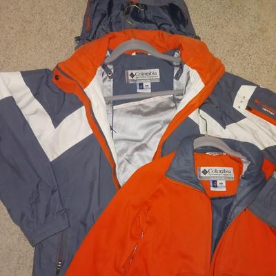 2 COLUMBIA WINTER COATS SIZE MEDIUM
