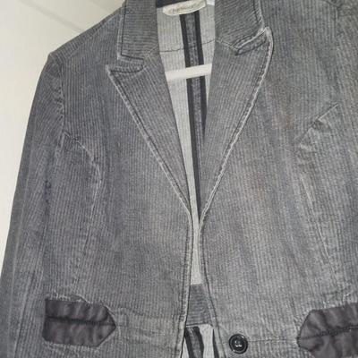 LADIES LIGHTWEIGHT JACKETS (6-8)
